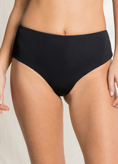  Maaji Black Sapphire Venus Mid Rise Bikini Bottom