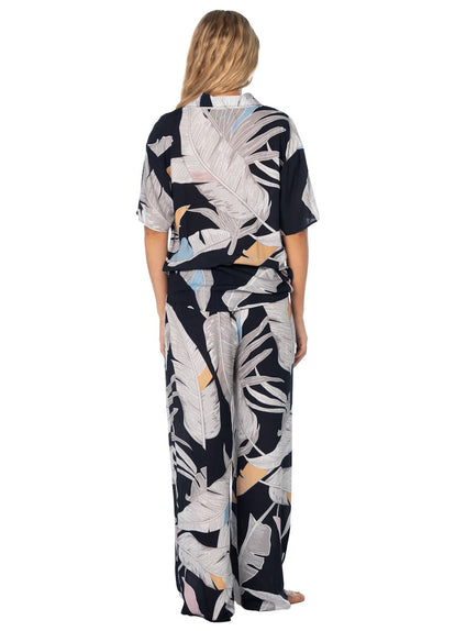  Foto de Botanicalife Kameli Sleeveless Pant Set by Maaji - Pantalones - Pijamas