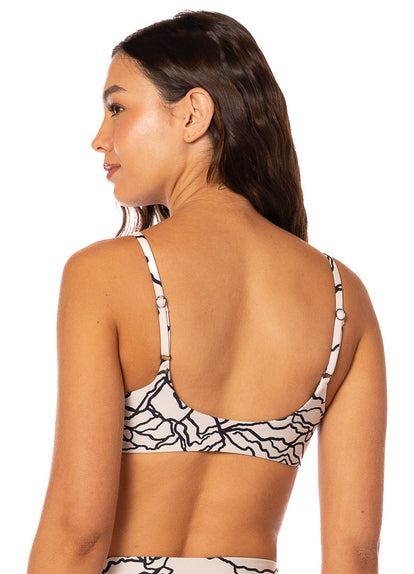  Foto de Brin Rocky Eggnoog Low Impact Sports Bra by Maaji - Tops Deportivos - Ropa Deportiva