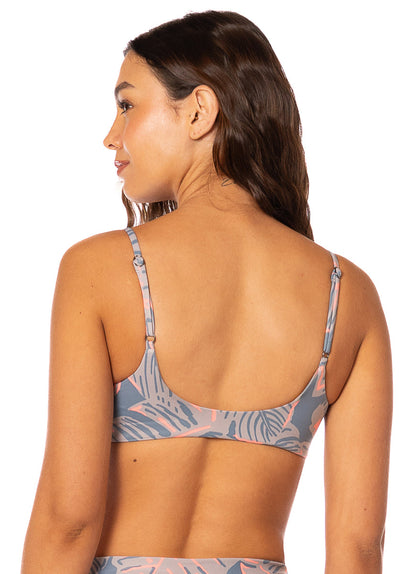  Foto de Brin Split Leaf Aqua Low Impact Sports Bra by Maaji - Tops Deportivos - Ropa Deportiva